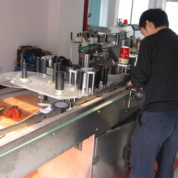 Машина за автоматско обележување на Сименс ПЛЦ со сепаратор на шишиња за шишиња со вода