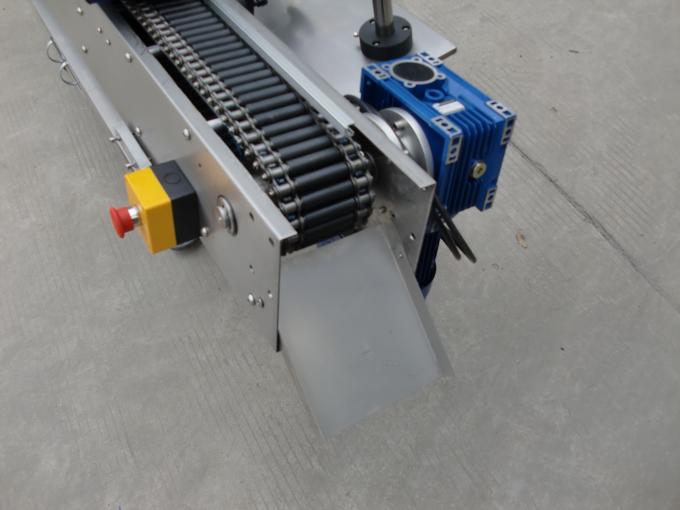 Автоматско обележување налепница за самолепливи налепници со дијаметар од 12-25мм за козметика за стапче за усни