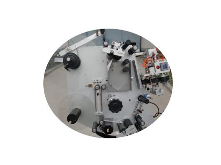 Машина за обележување хартиена цевка 500 ролери лепеше етикета налепница за самолеплива ткаенина