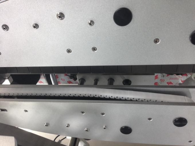 Повеќе системи Машина за означување налепници за шишиња PLC систем за контрола