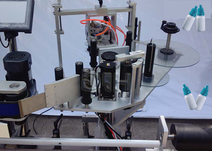 Кина Вертикална налепница одозгора / од дното на страницата Машина за обележување шишиња со автоматско снабдувач