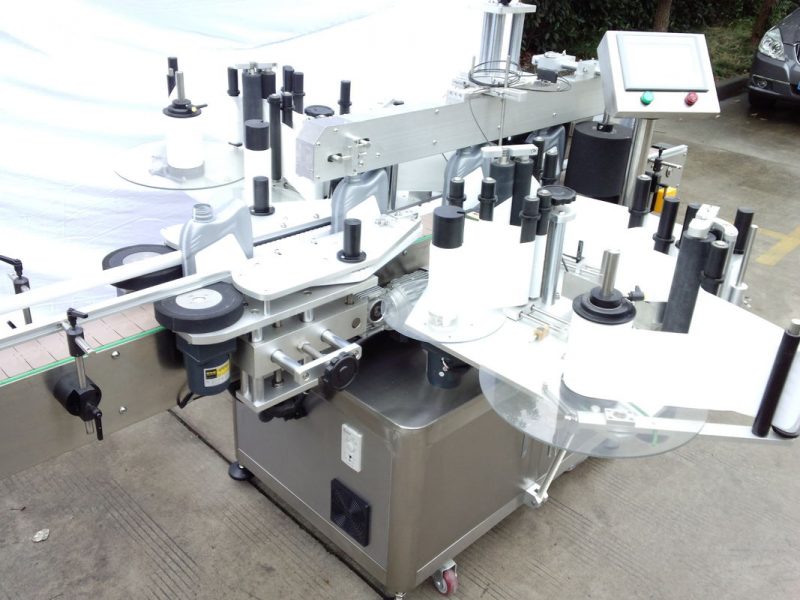 Кина СЕ сертификат Опрема за автоматско обележување шишиња Двострано налепница за стаклено шише добавувач