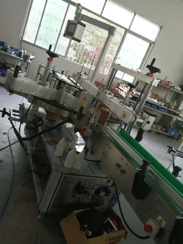 Самолеплива машина за етикетирање на предната и задната страна, апликатор за етикета на шише